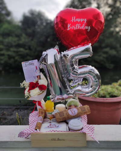 desayuno con globos cumpleaños