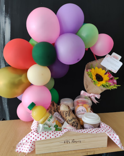 desayuno sorpresa con arreglo de globos